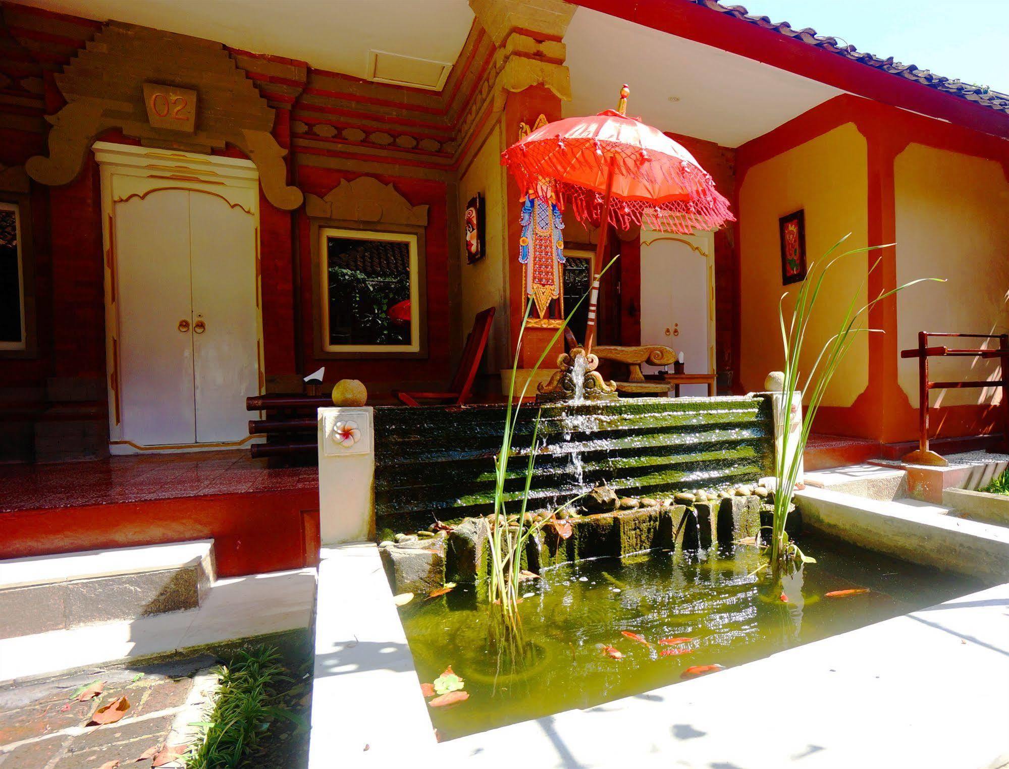 Puri Wisata Balinese Style Hotel Семиньяк Экстерьер фото
